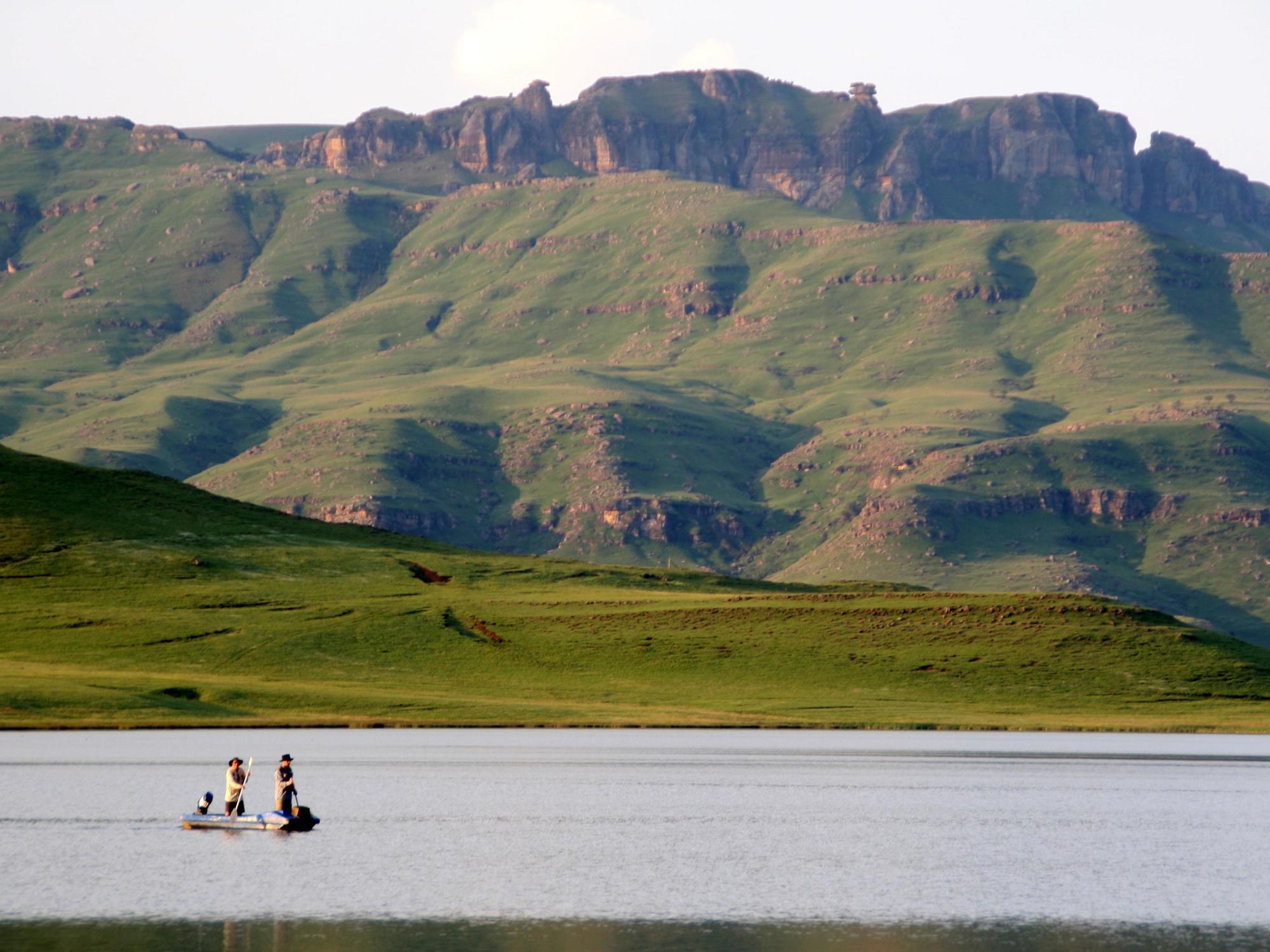 Sani Valley Nature Lodges Himeville Buitenkant foto