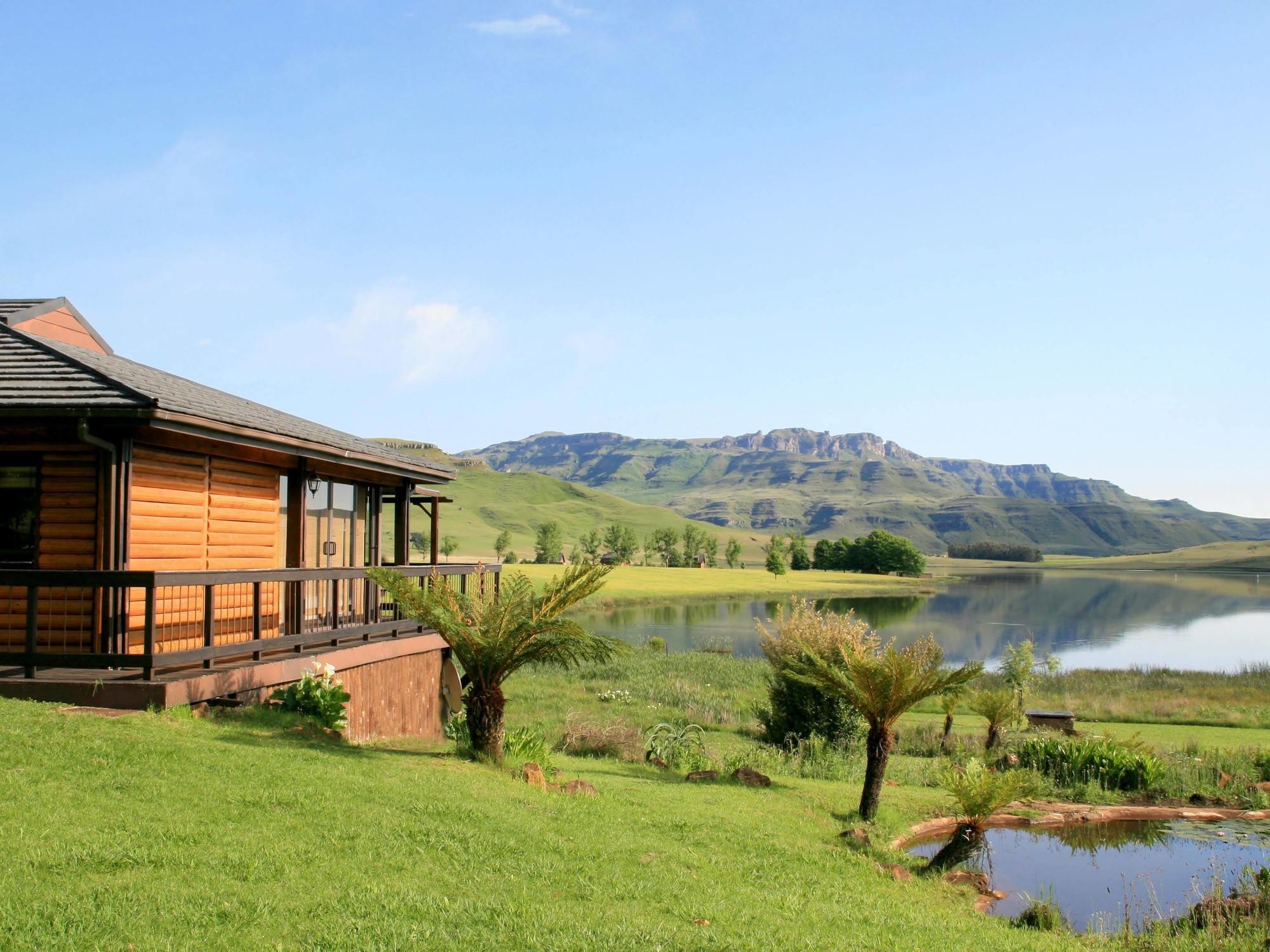 Sani Valley Nature Lodges Himeville Buitenkant foto